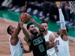 Celtics-domino-el-tabloncillo-ante-Cavs.jpg