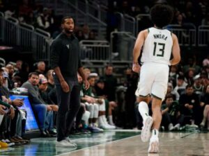 Charles-Lee-toma-las-riendas-de-Charlotte-Hornets.jpg