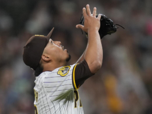 Jeremiah-Estrada-supero-marca-de-Jose-Alvarado.png