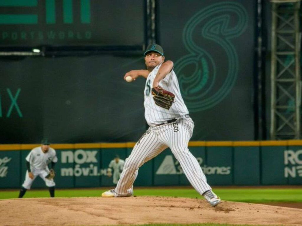 Jhoulys-Chacin-se-alzo-con-victoria-ante-Algodoneros.jpg