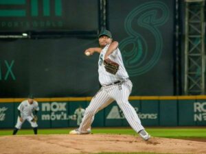 Jhoulys-Chacin-se-alzo-con-victoria-ante-Algodoneros.jpg