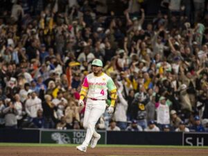 Luis-Arraez-fue-el-heroe-de-San-Diego.jpg