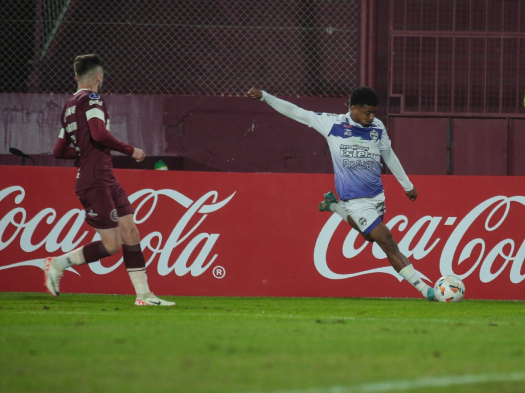 Metropolitanos-cayo-goleado-ante-Lanus.png