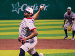 Norwith-Gudino-se-fajo-para-guiar-triunfo-de-Sultanes.png