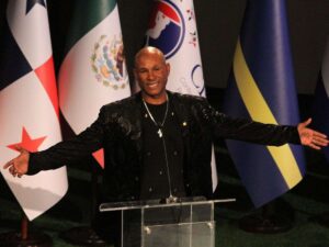 Robert-Perez-Caciques-esta-buscando-pitcheo.jpg