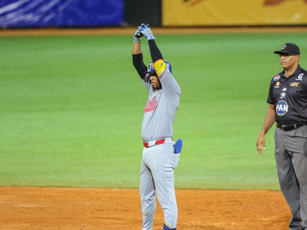 Alcides-Escobar-redondea-sus-numeros-en-la-LVBP.jpg