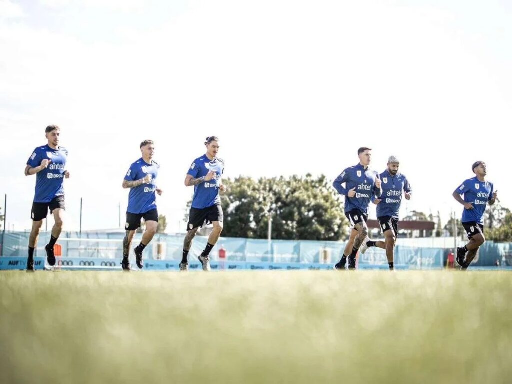 Bielsa-ya-tiene-sus-convocados-para-Uruguay.jpg