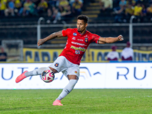 Caracas-visita-a-Zamora-con-la-obligacion-de-ganar.png