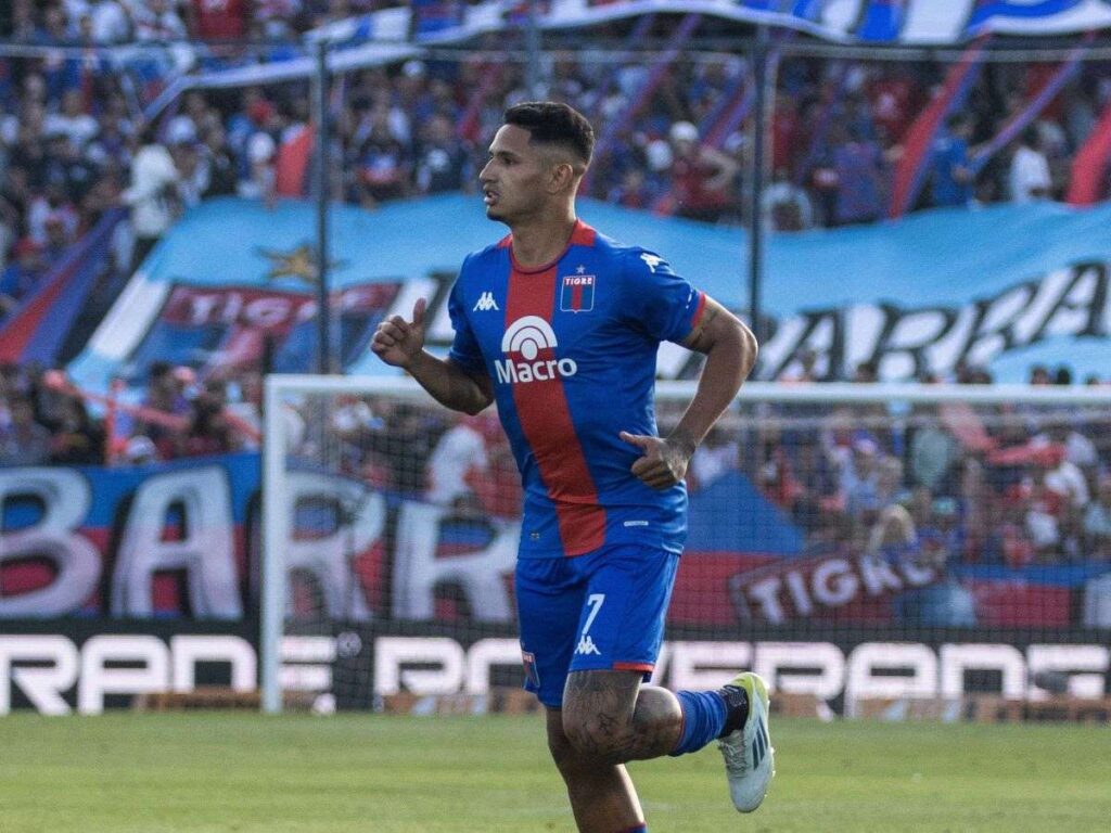 Eric-Ramirez-tuvo-una-operacion-de-rodilla.jpg