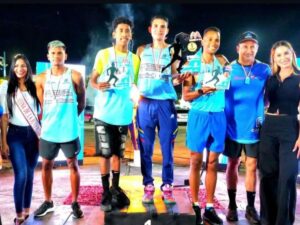 Guarico-celebro-la-carrera-nocturna-Morros-Llanos-10K.jpg