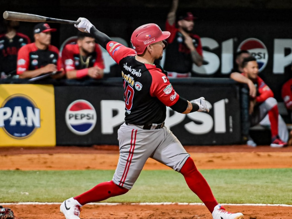 Ildemaro-Vargas-prende-la-chispa-de-Cardenales.png