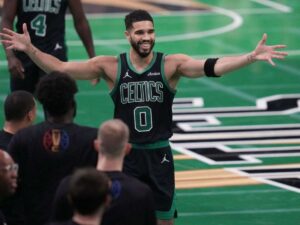 Jayson-Tatum-puso-fin-a-la-racha-de-los-Cavaliers.jpg