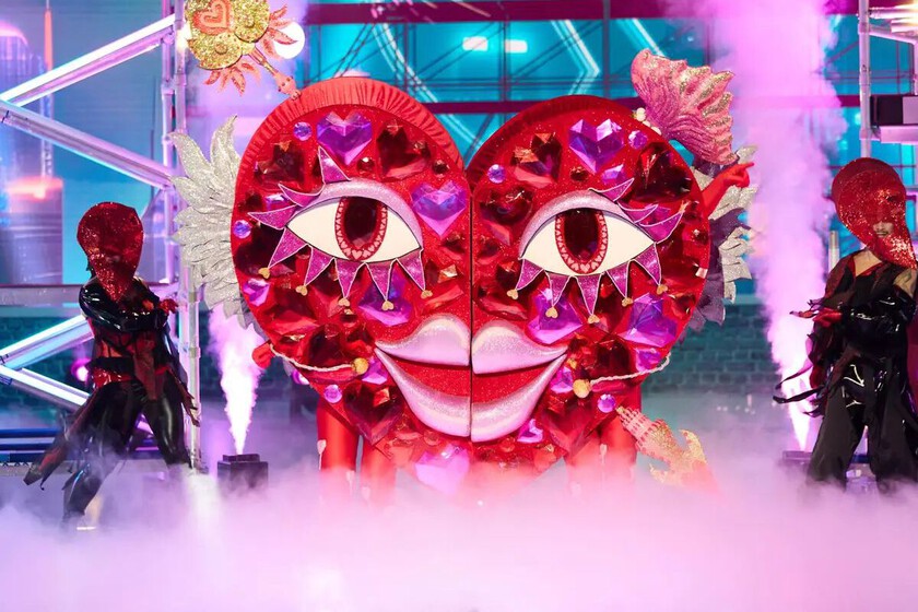 Mask-Singer-desenmascara-a-una-pareja-mediatica-y-a-una.jpeg