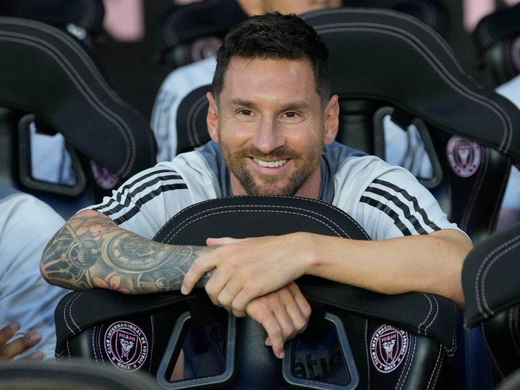 Messi-elogia-nueva-generacion-del-Barcelona.png