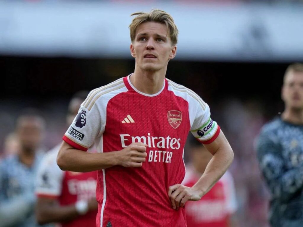 Odegaard-regresa-a-las-practicas-del-Arsenal.jpg