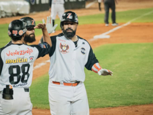 Sandy-Leon-Contento-por-poder-aportar-al-equipo.png