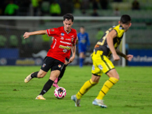 Tachira-arrollo-a-Caracas-por-primera-vez-en-el-estadio.png