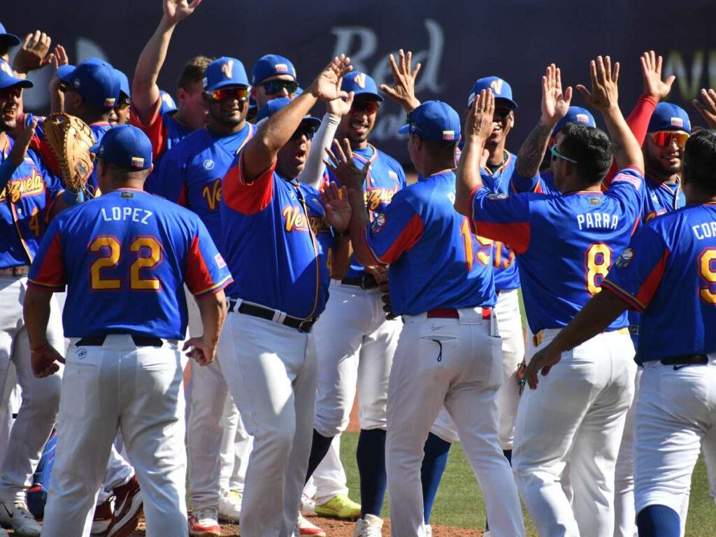 Team-Beisbol-desborda-hermandad-entre-sus-filas.jpg