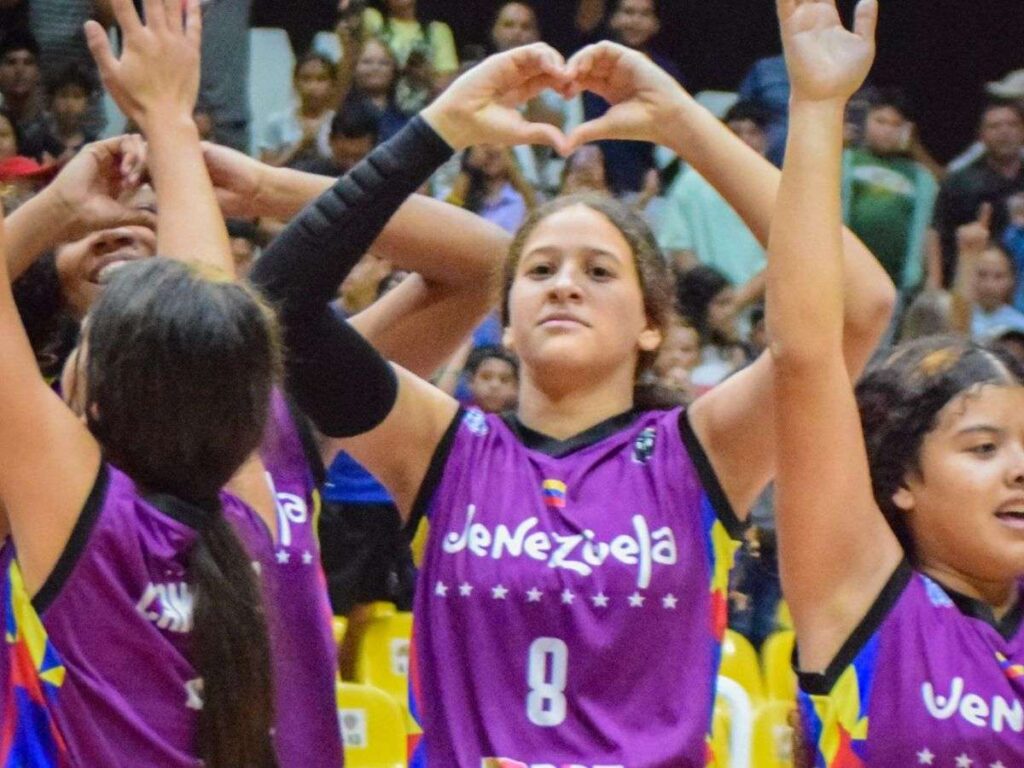 Venezuela-coquista-el-U15-femenino-de-basket.jpg