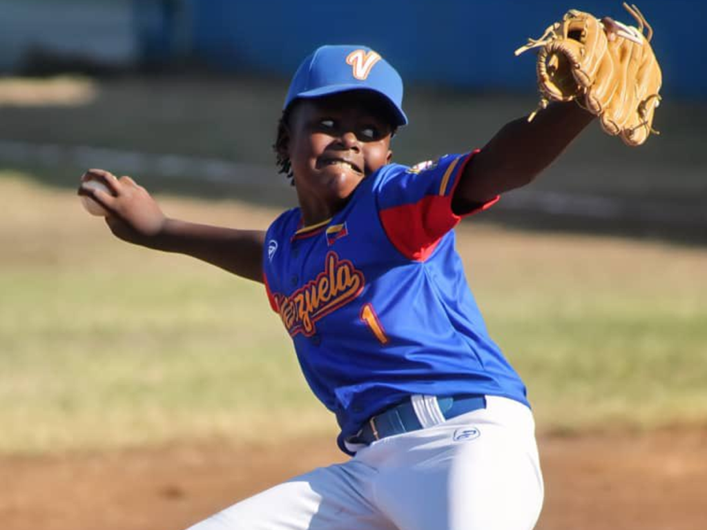 Venezuela-vapuleo-a-Dominicana-en-inicio-del-Panamericano.png