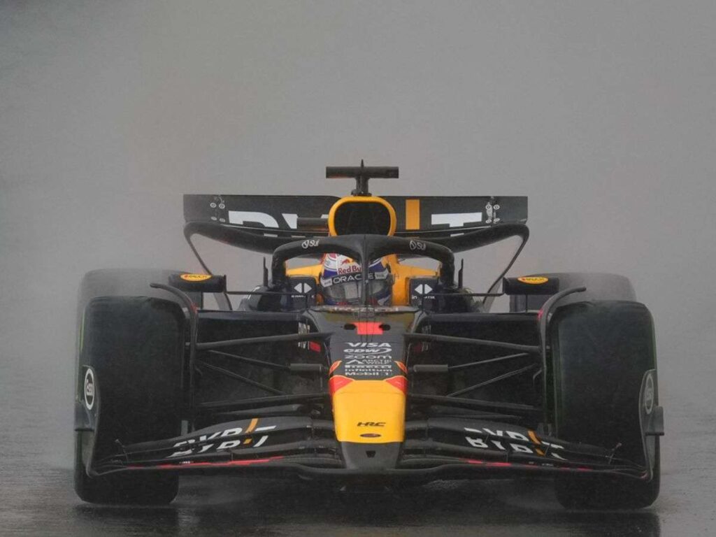 Verstappen-mando-en-el-lluvioso-GP-de-Brasil.jpg