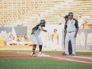 Aguilas-se-llevo-la-serie-ante-Leones-en-Maracaibo.jpg