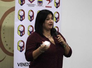 Aracelis-Leon-elegida-Dirigente-del-Ano.jpg