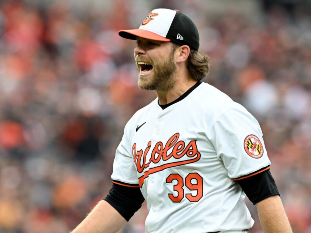 Arizona-da-la-sorpresa-invernal-y-acuerda-con-Corbin-Burnes.png