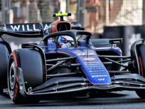 Carlos-Sainz-ya-defiende-los-colores-de-Williams-Racing.jpg