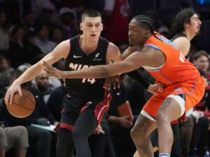 El-Thunder-continua-imparable-al-vencer-a-Miami.jpg
