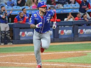 Gabriel-Arias-ya-tiene-posicion-con-Magallanes.jpg