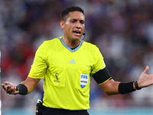 Jesus-Valenzuela-podria-arbitrar-la-final-del-Intercontinental.png