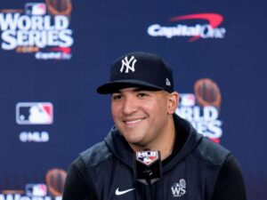 Jose-Trevino-pone-rumbo-a-los-Rojos-de-Cincinnati.jpg