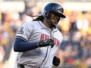 Josh-Bell-podria-unirse-a-los-Nacionales-de-Washington.jpg