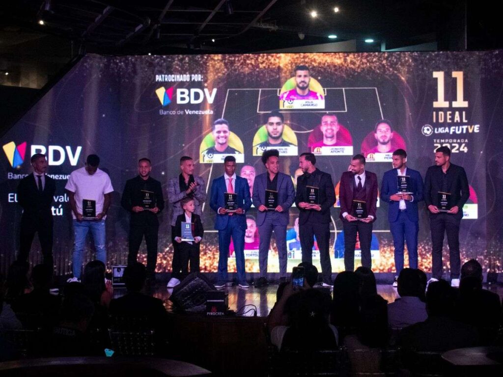 Liga-FUTVE-reconocio-a-los-mas-destacados-del-ano.jpg