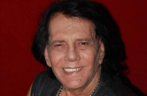 Murio-el-cantante-y-locutor-venezolano-Trino-Mora.jpg