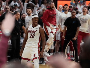 Pat-Riley-descarta-la-salida-de-Jimmy-Butler.png