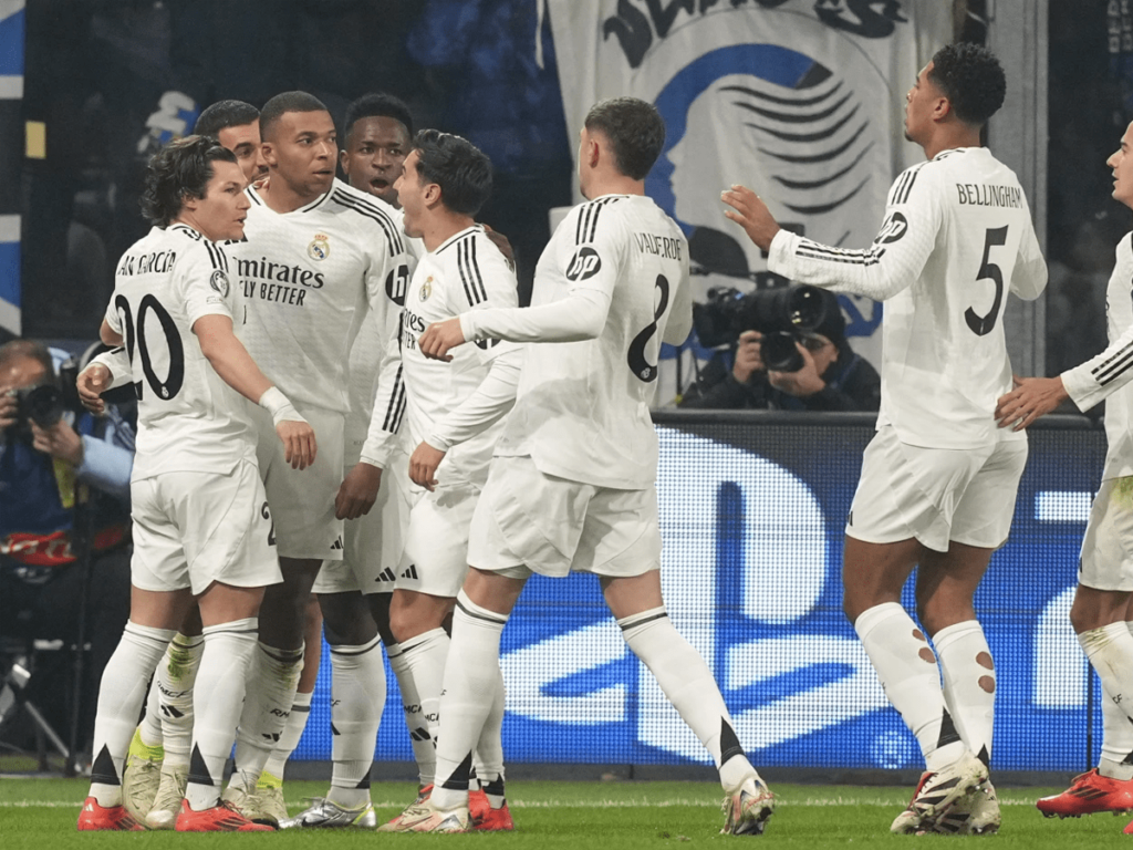 Real-Madrid-domino-el-XI-del-ano-de-la-IFFHS.png