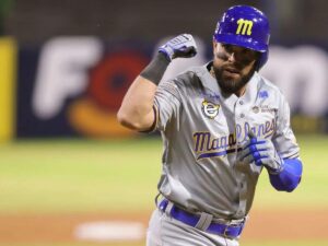 Renato-Nunez-echara-el-resto-en-cuatro-juegos.jpg