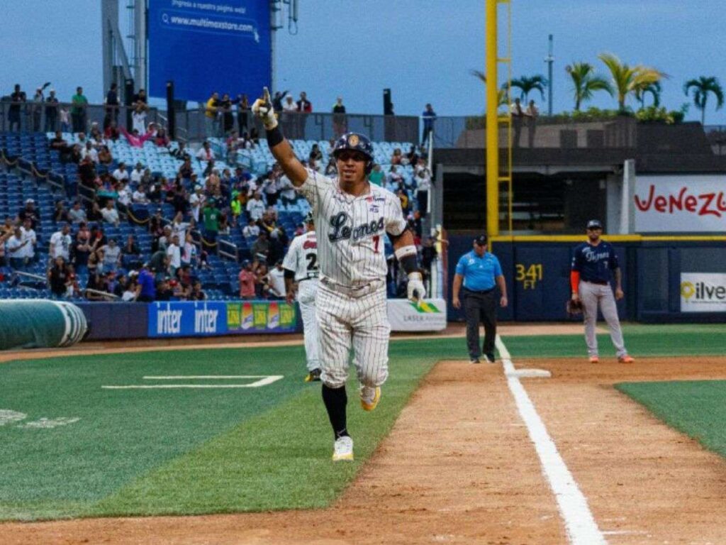Tovar-y-Tellis-estarian-reforzando-a-las-Estrellas-Orientales.jpg