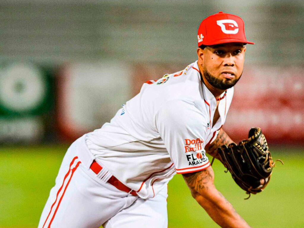 Anderson-Espinoza-y-Darwinzon-Hernandez-jugaran-en-la-LVBP.jpg