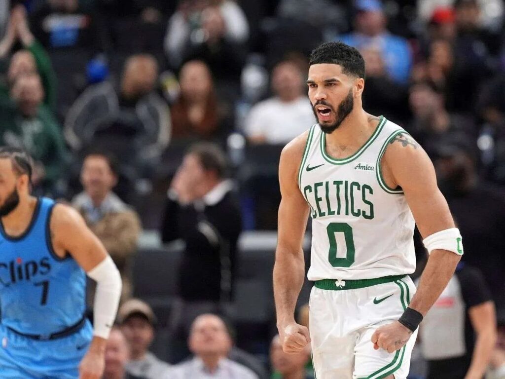 Brown-y-Tatum-guiaron-a-Celtics-al-triunfo.jpg