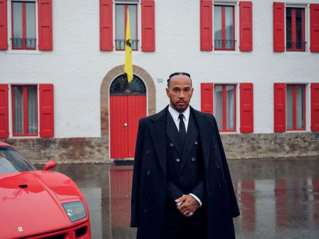 Hamilton-ya-porta-el-rojo-de-Ferrari.jpg