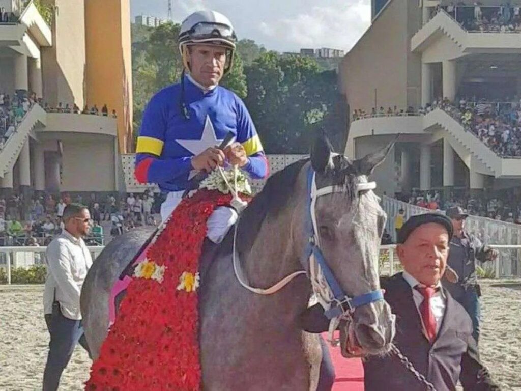 Jaime-El-Pocho-Lugo-se-alista-para-volver-a-montar.jpg