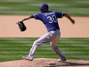 Jesse-Chavez-firmo-con-Rangers-para-ligas-menores.jpg
