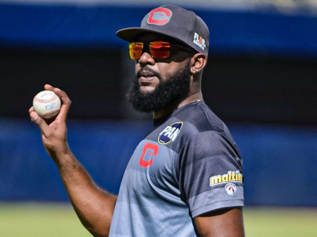 Jose-Adames-con-luz-verde-en-Cardenales-de-Lara.jpg