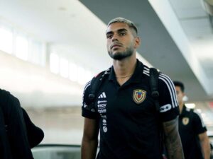 La-Vinotinto-llego-a-EEUU-para-jugar-amistoso.jpg