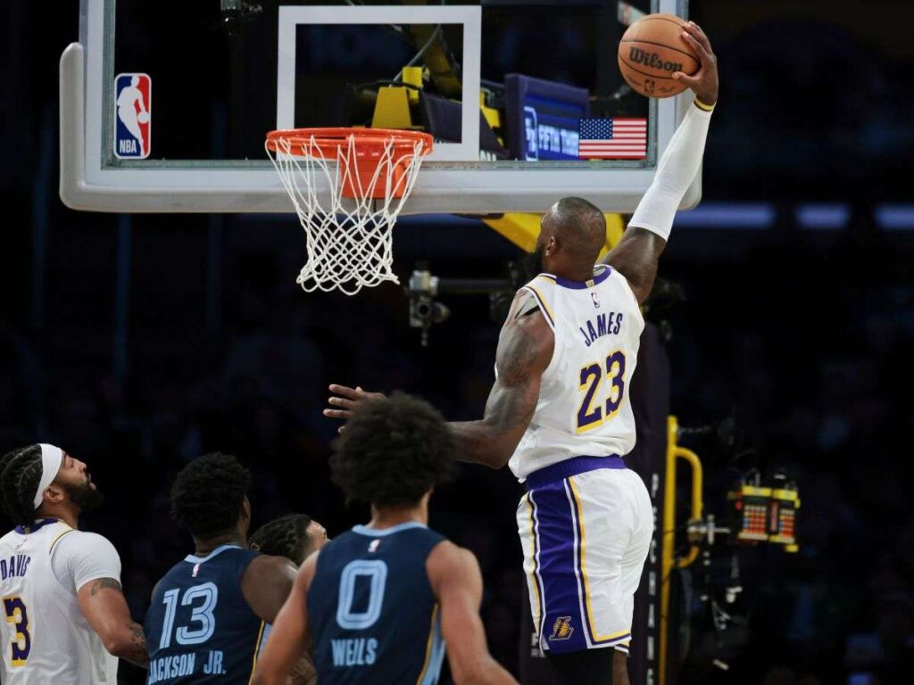 Lebron-lidero-victoria-de-Lakers-ante-Portland.jpg