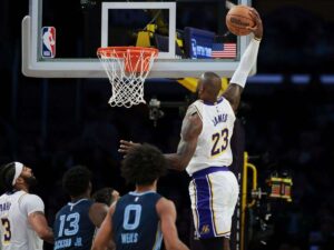 Lebron-lidero-victoria-de-Lakers-ante-Portland.jpg