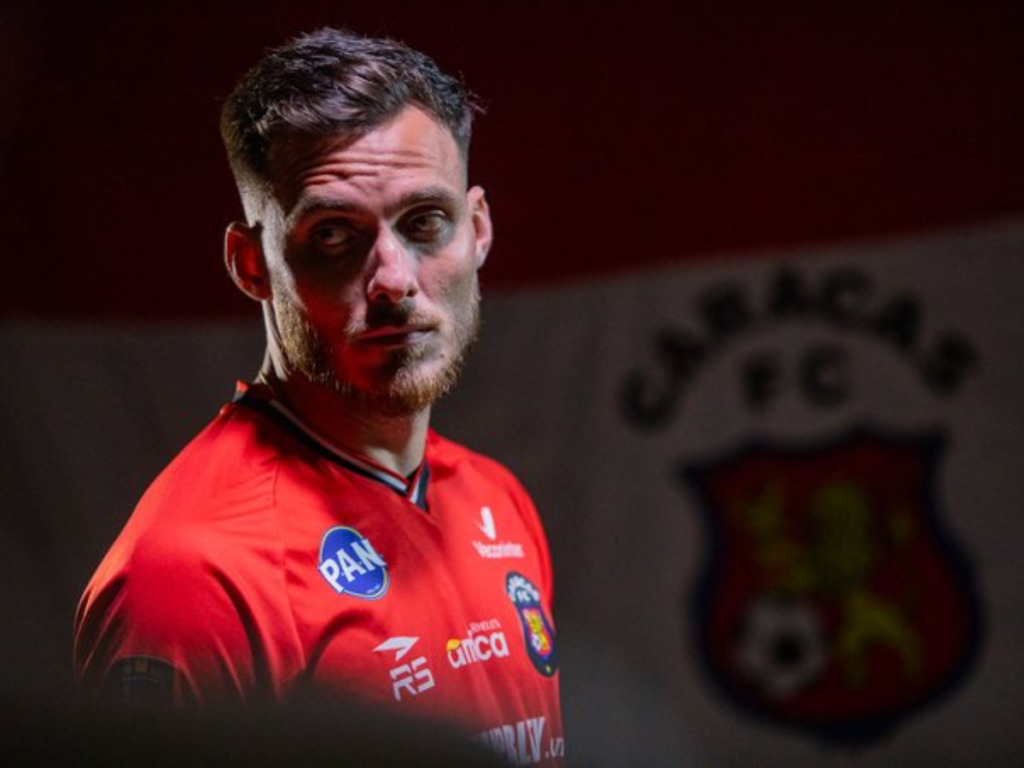 Luis-Mago-vestira-la-camiseta-del-Caracas-FC.png